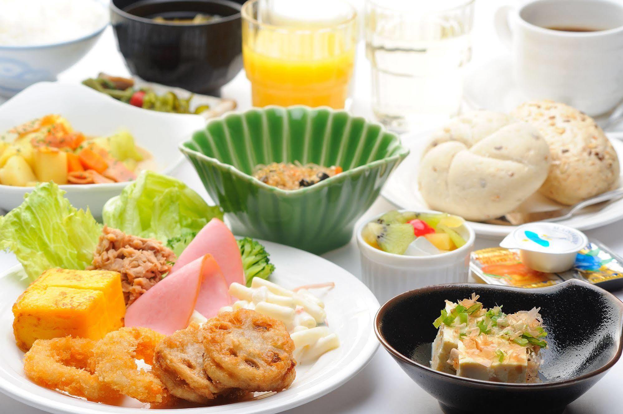 Hotel Route-Inn Tokoname Ekimae Ngoại thất bức ảnh